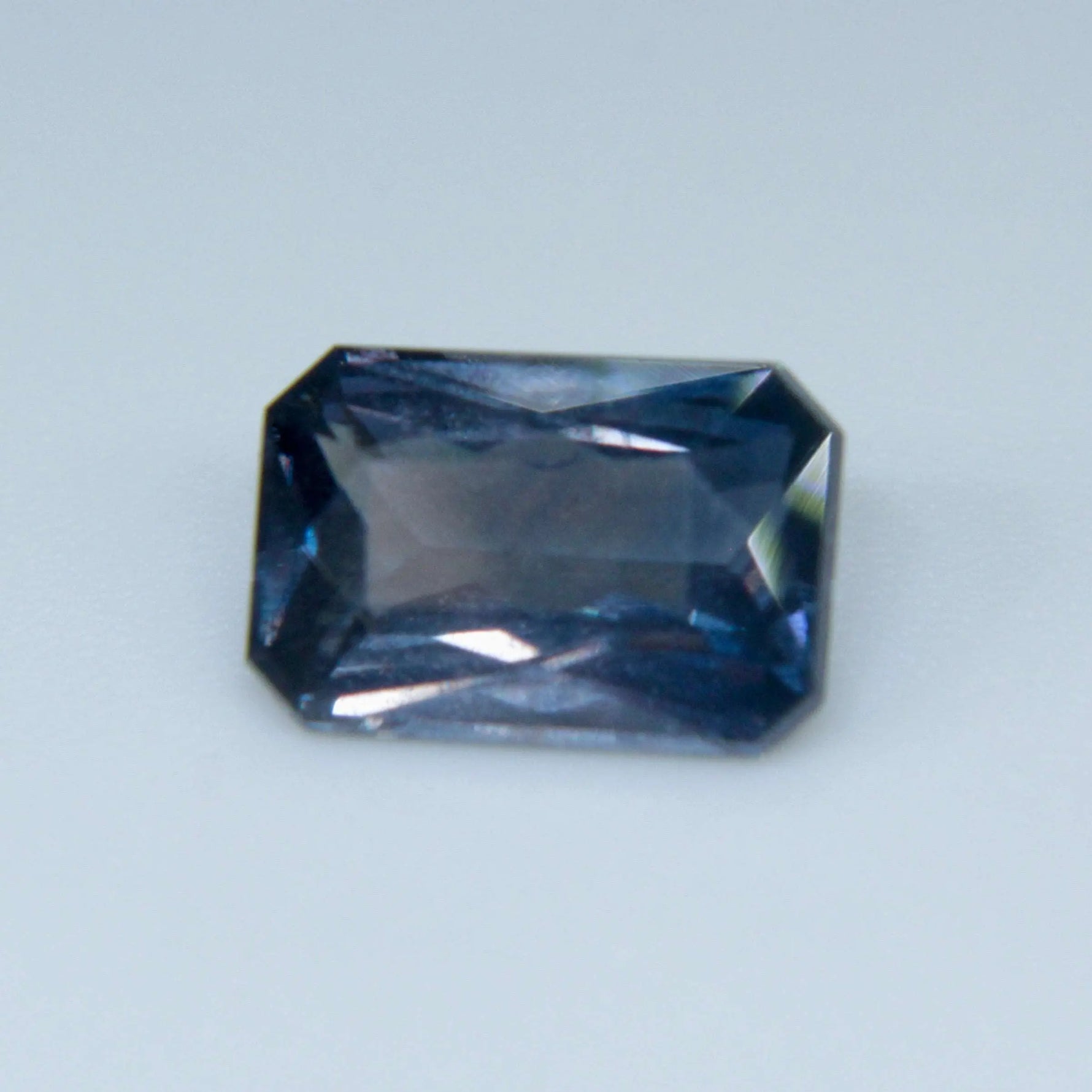Loose Bi Colour Sapphire gems-756e