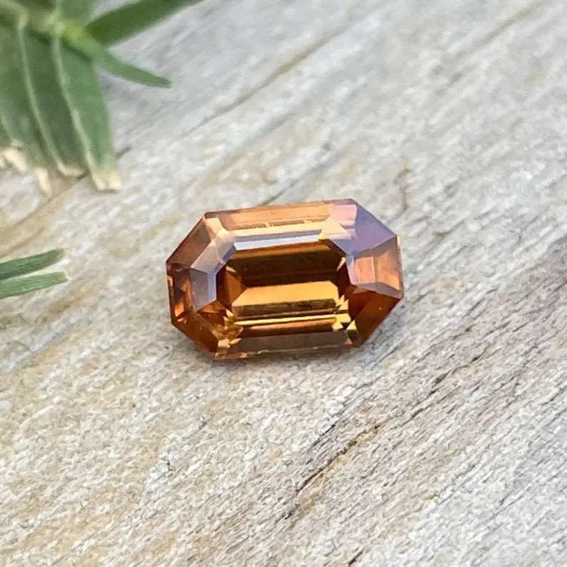Loose Cinnamon Zircon gems-756e