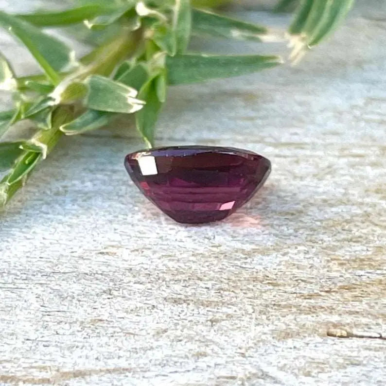 Loose Pinkish Purple Spinel gems-756e