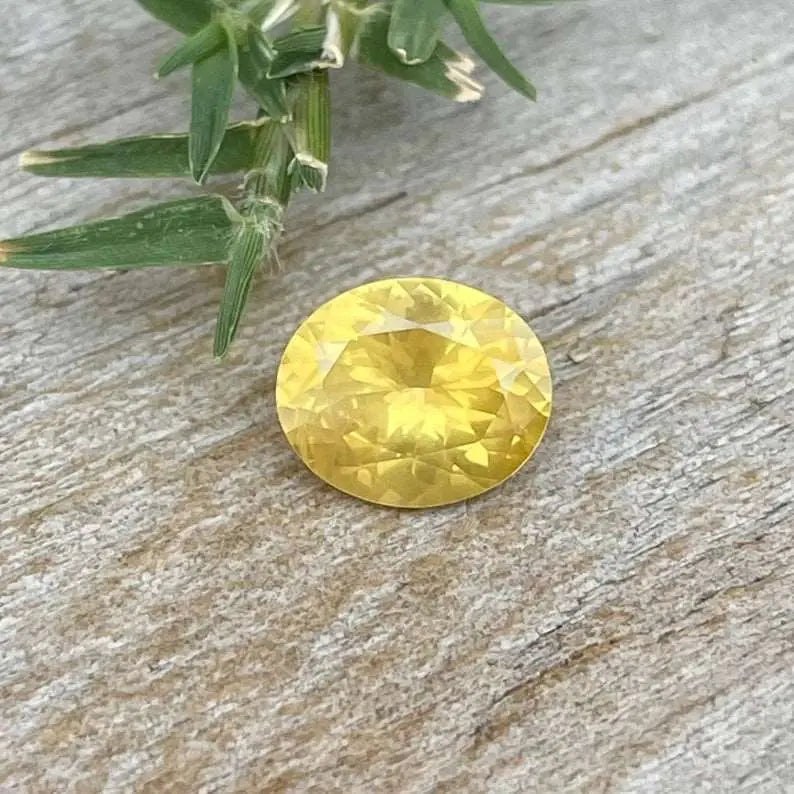 Loose Yellow Sapphire gems-756e