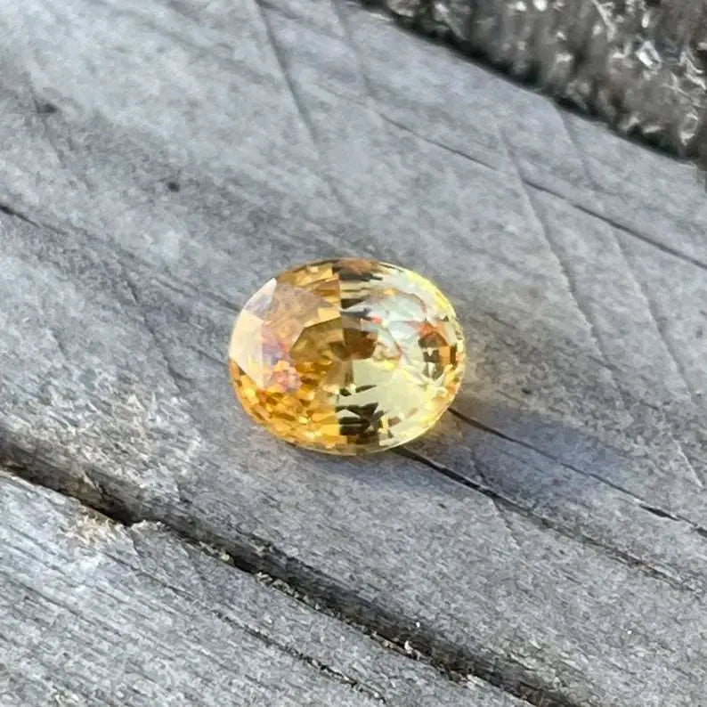 Natural Apricot Sapphire gems-756e