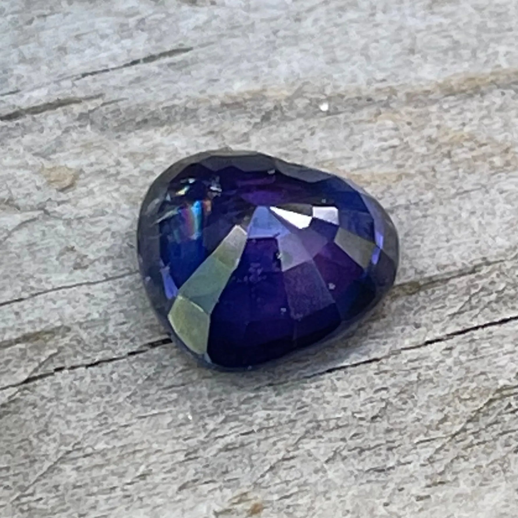 Natural Bi Colour Sapphire gems-756e