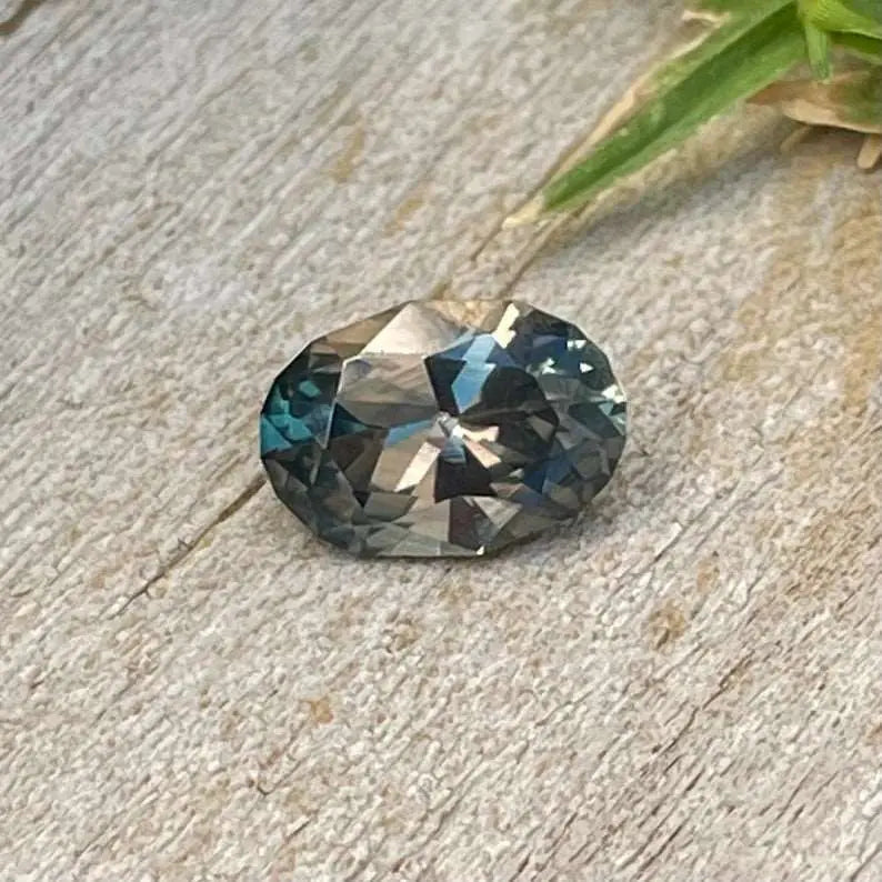 Natural Bi Coloured Sapphire