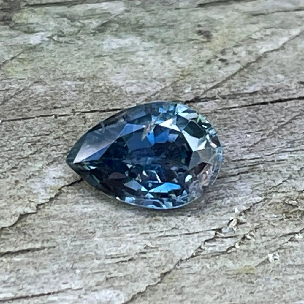 Natural Blue Green Sapphire - Sapphire Pal