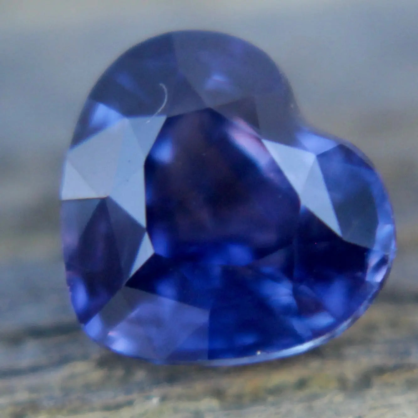 Natural Blue Purple Colour Change Sapphire gems-756e