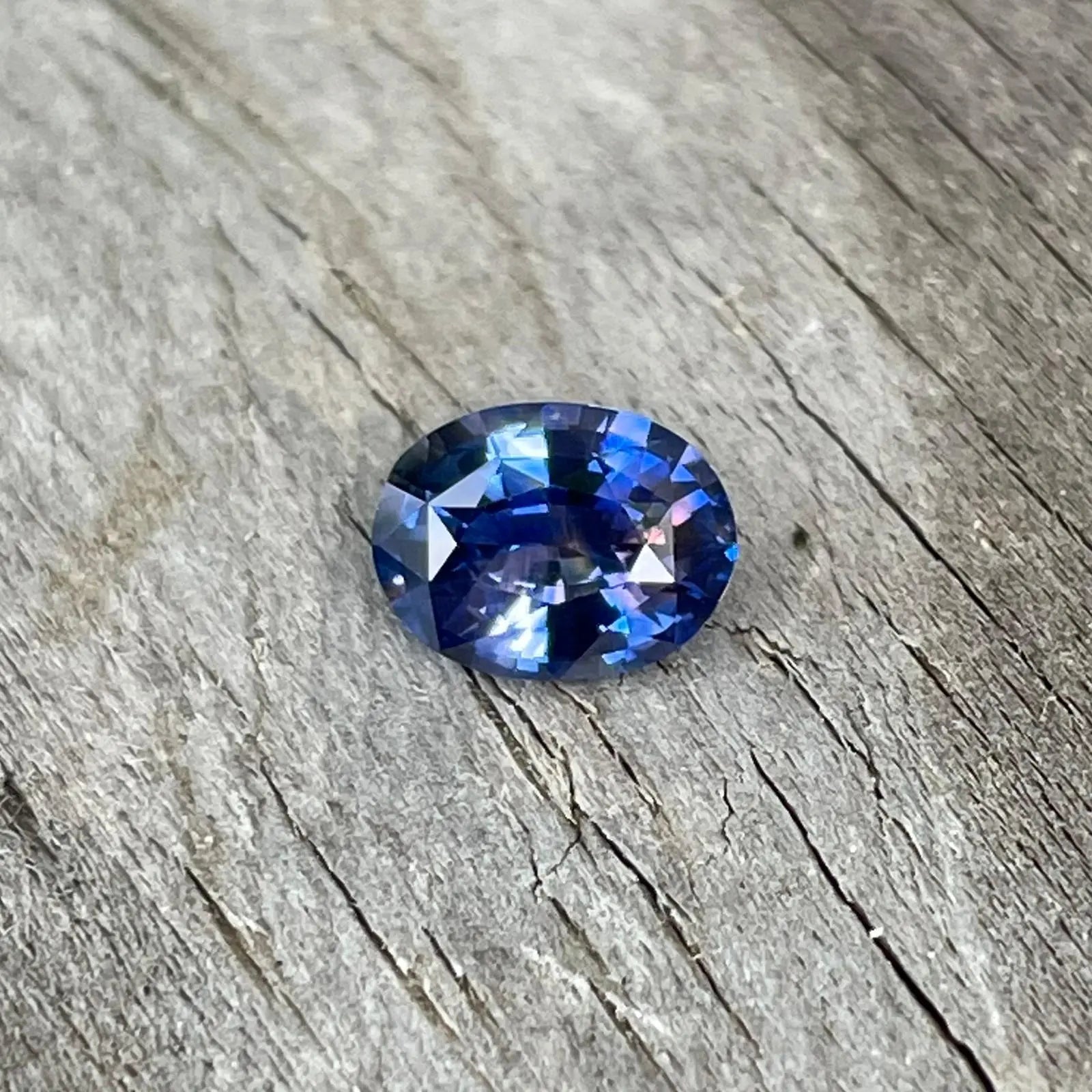Natural Blue Purple Sapphire gems-756e