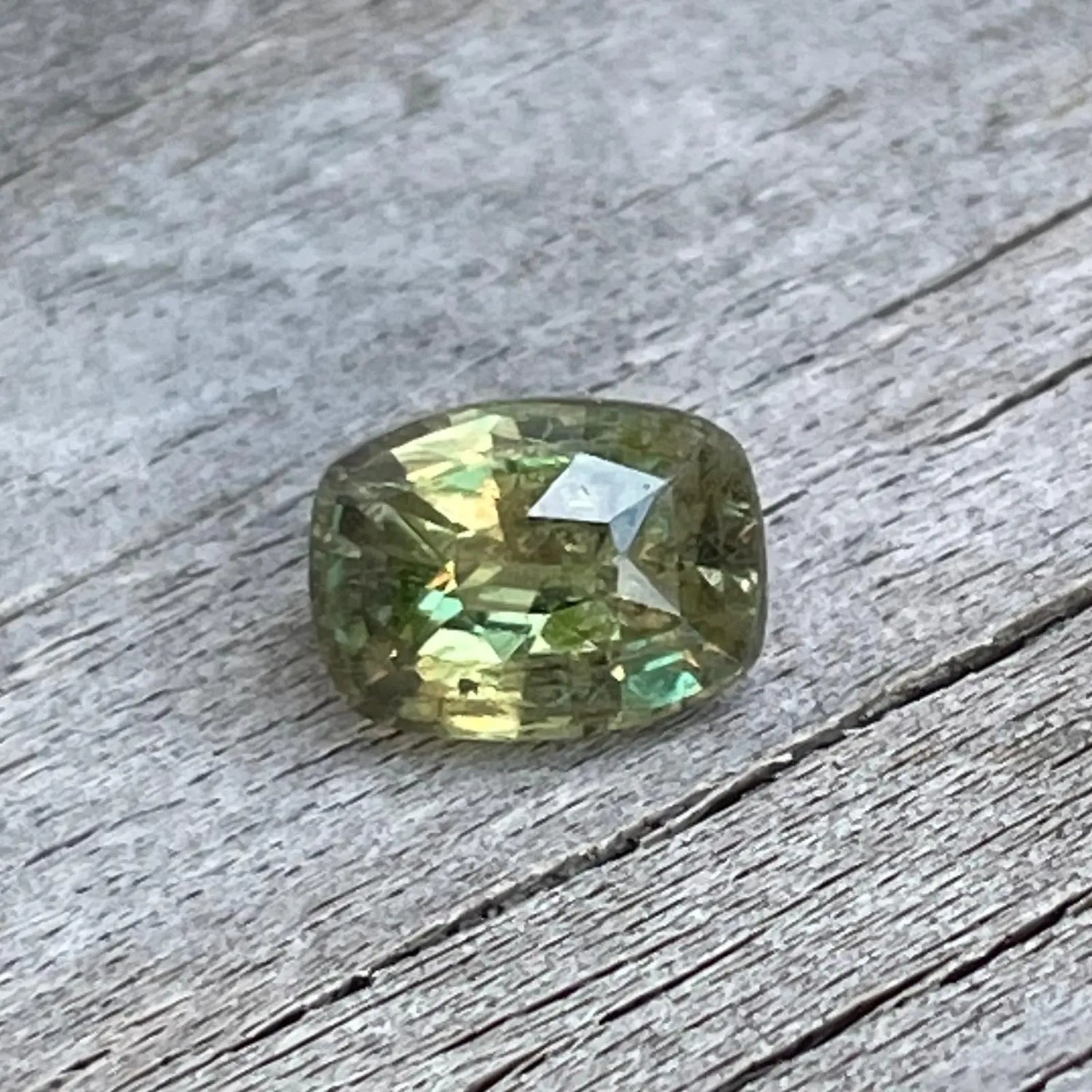 Natural Colour Change Alexandrite gems-756e