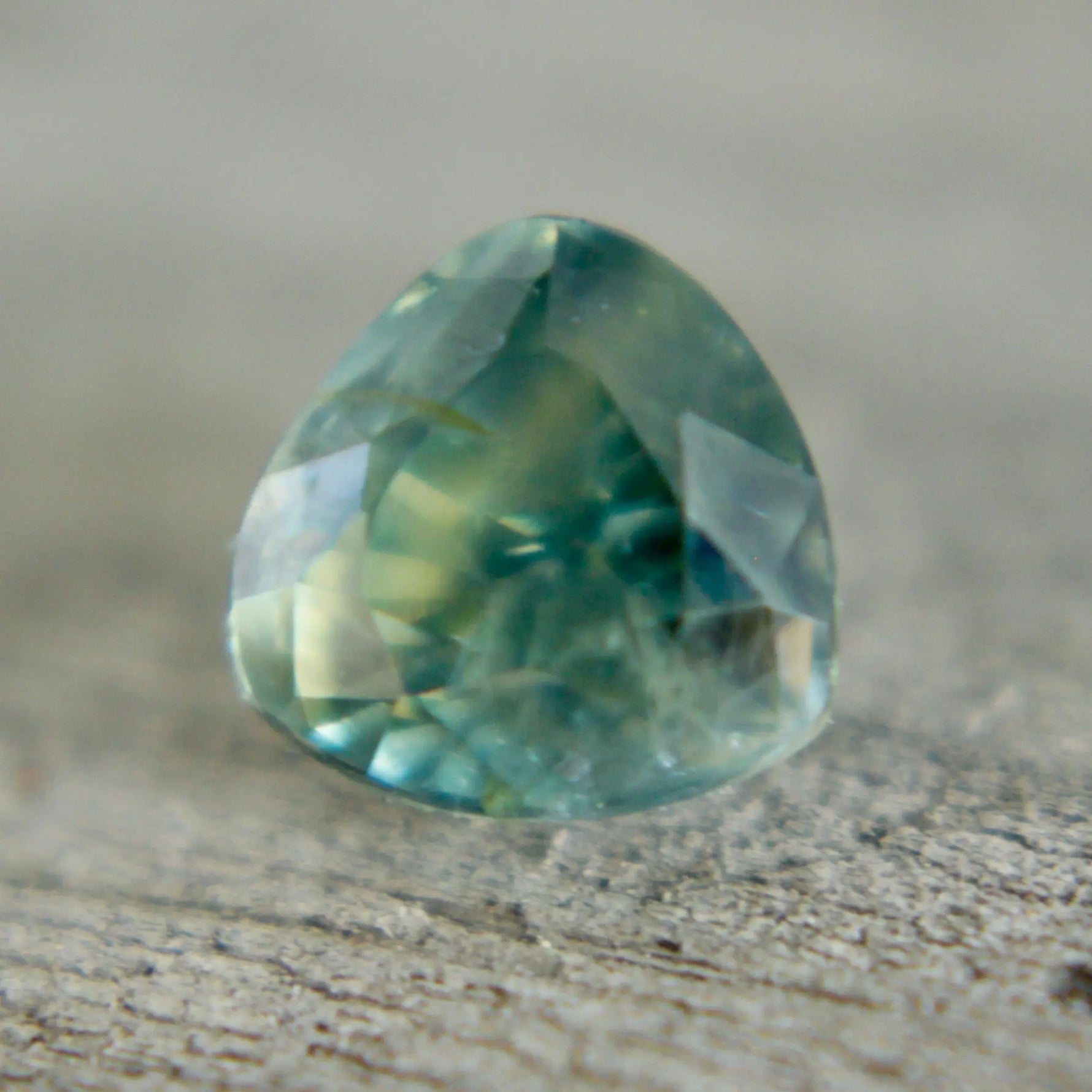 Natural Green Sapphire Sapphire Pal