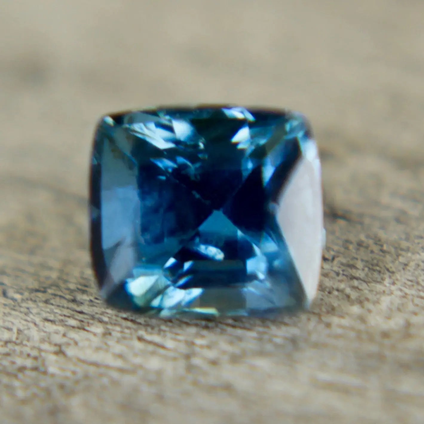 Natural Greenish Blue Sapphire Sapphire Pal