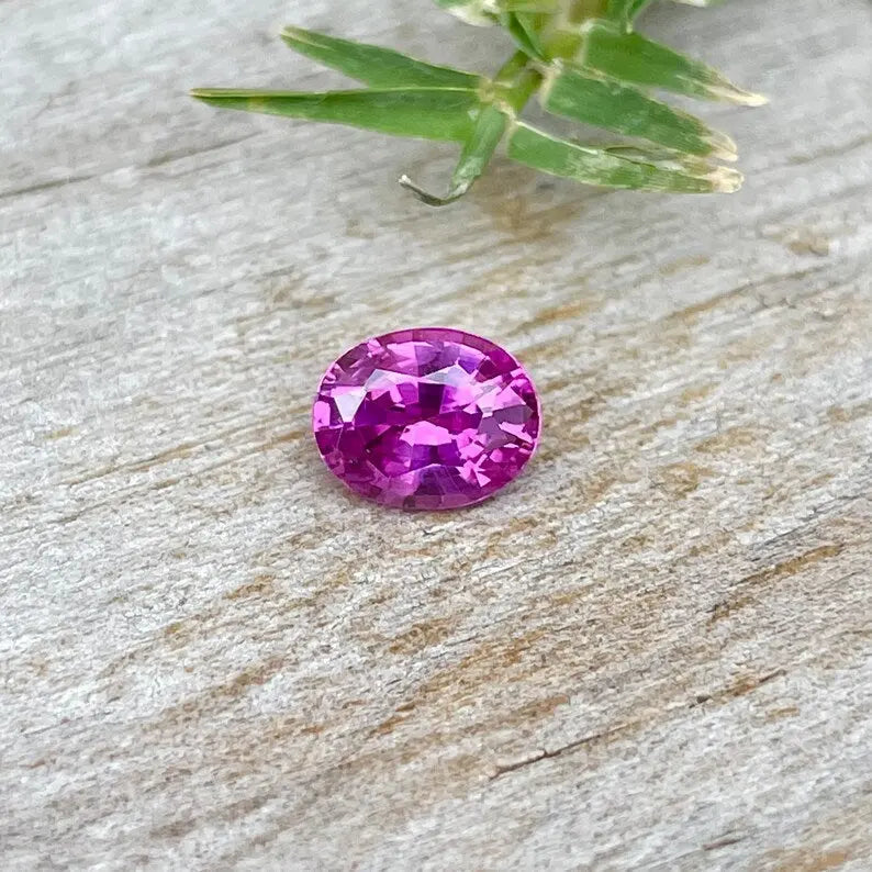 Natural Hot Pink Sapphire gems-756e