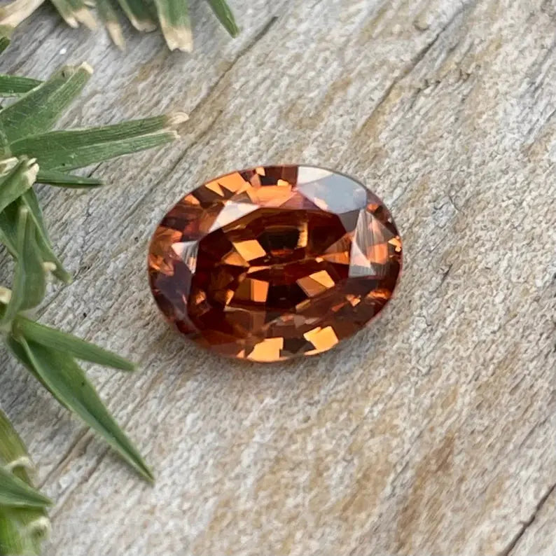 Natural Mahogany Zircon gems-756e