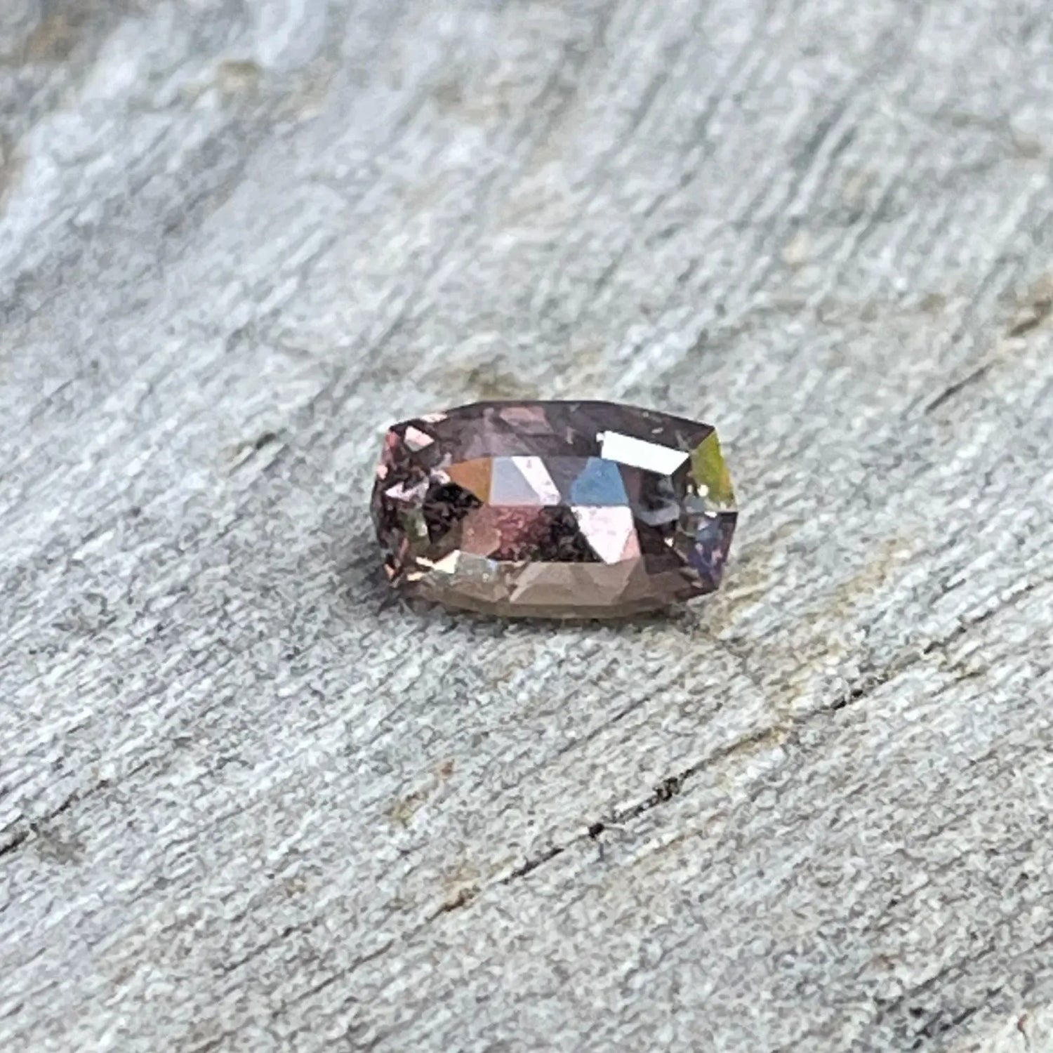 Natural Mixed Coloured Sapphire gems-756e
