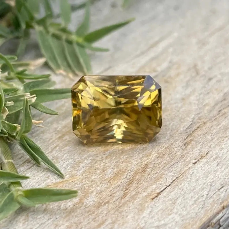 Natural Mustard Yellow Zircon gems-756e