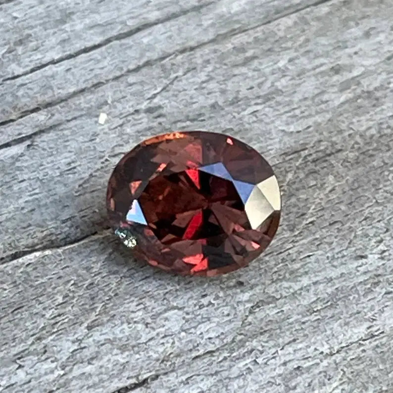 Natural Orangish Brown Sapphire gems-756e