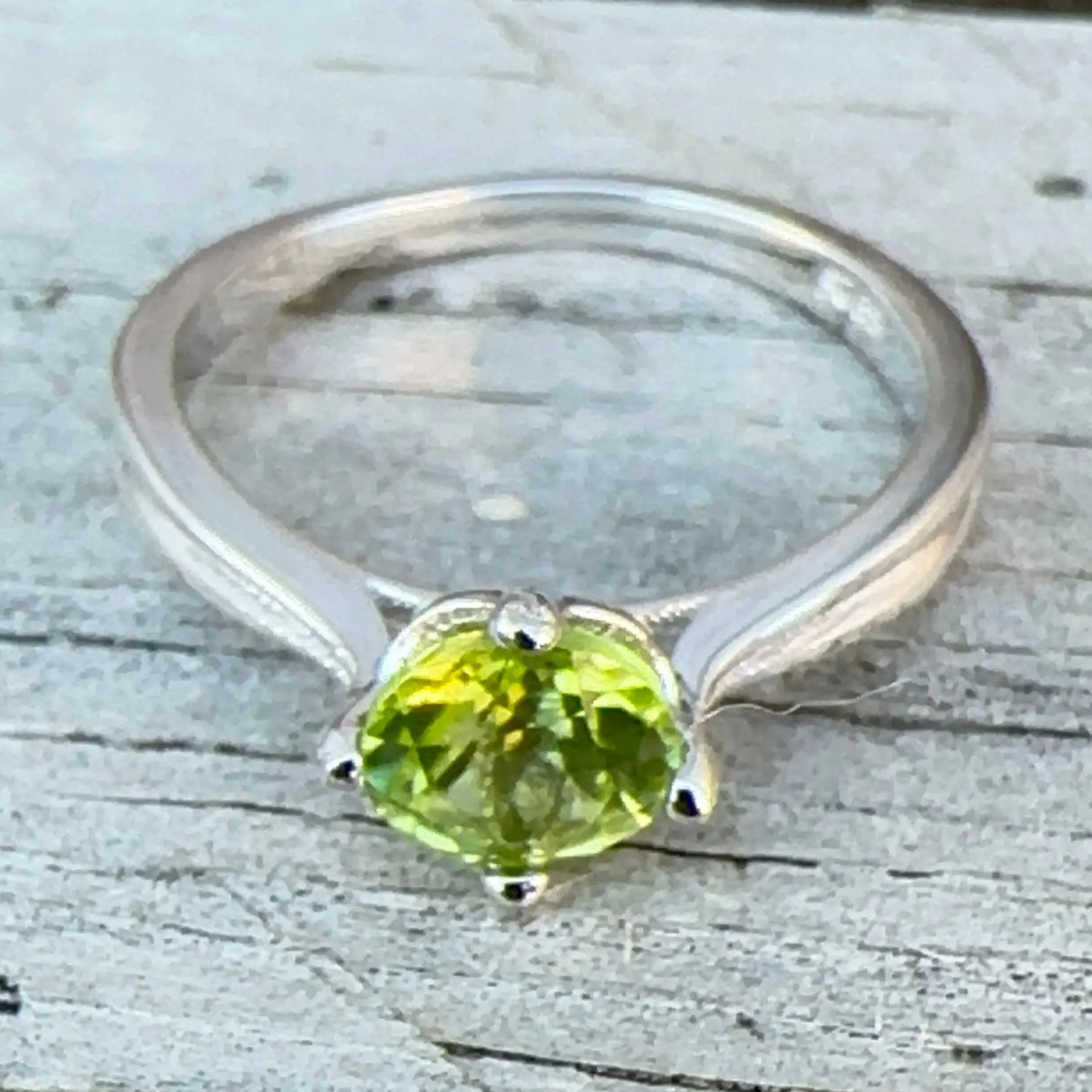 Natural Peridot Ring gems-756e