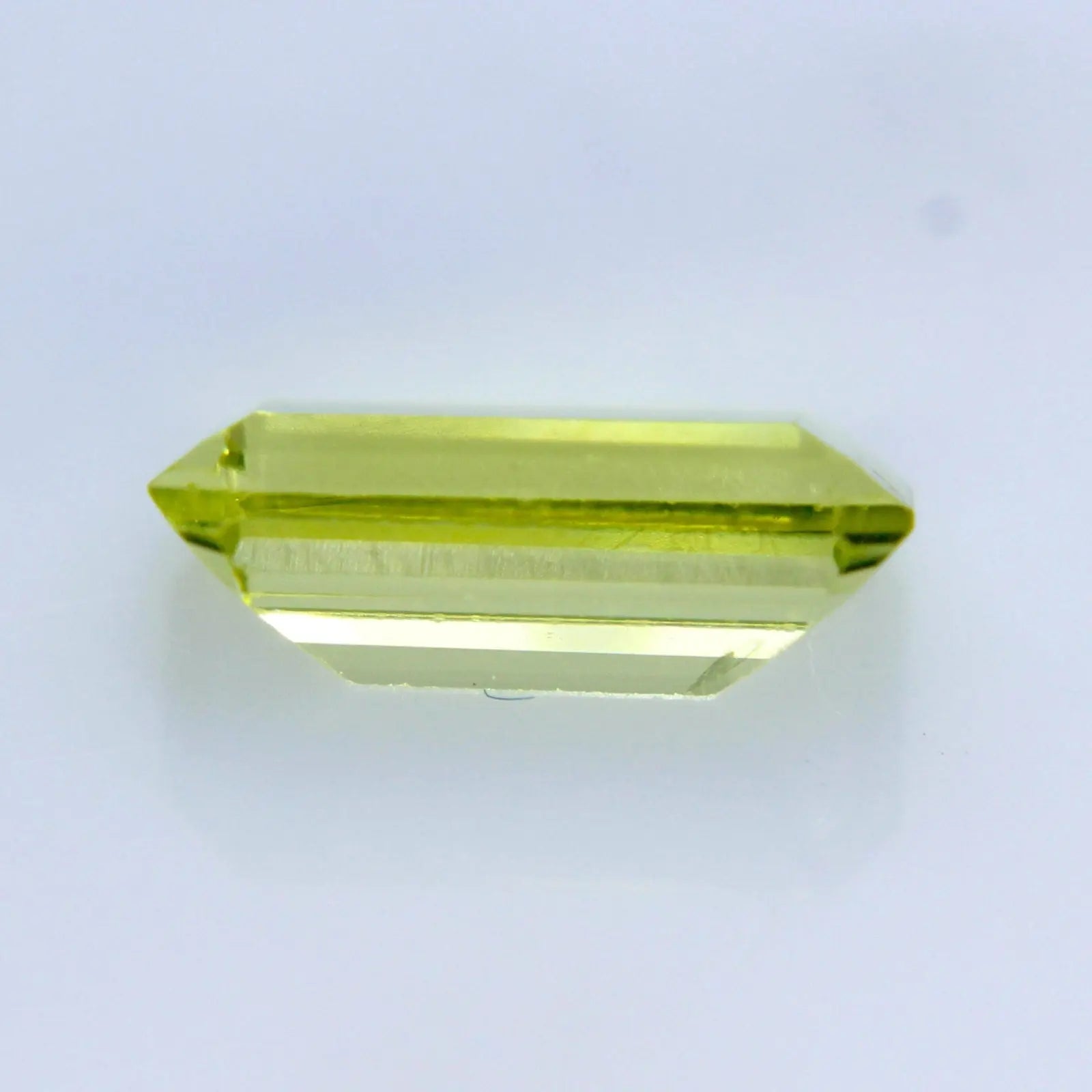 Natural Peridot gems-756e