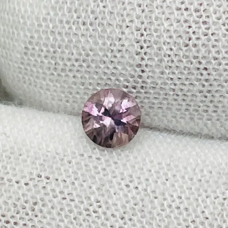 Natural Publish Pink Sapphire gems-756e