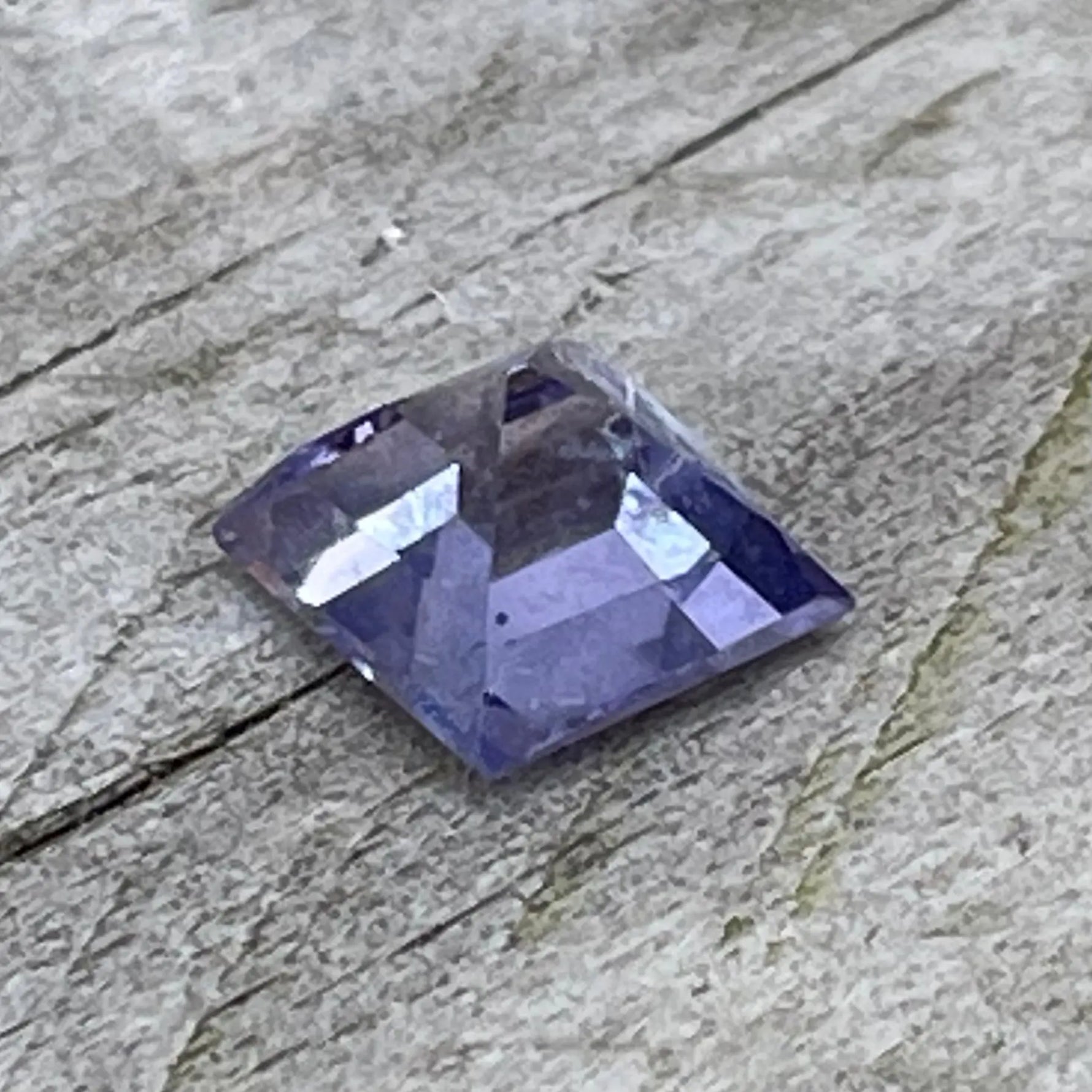 Natural Purple Sapphire - Sapphirepal