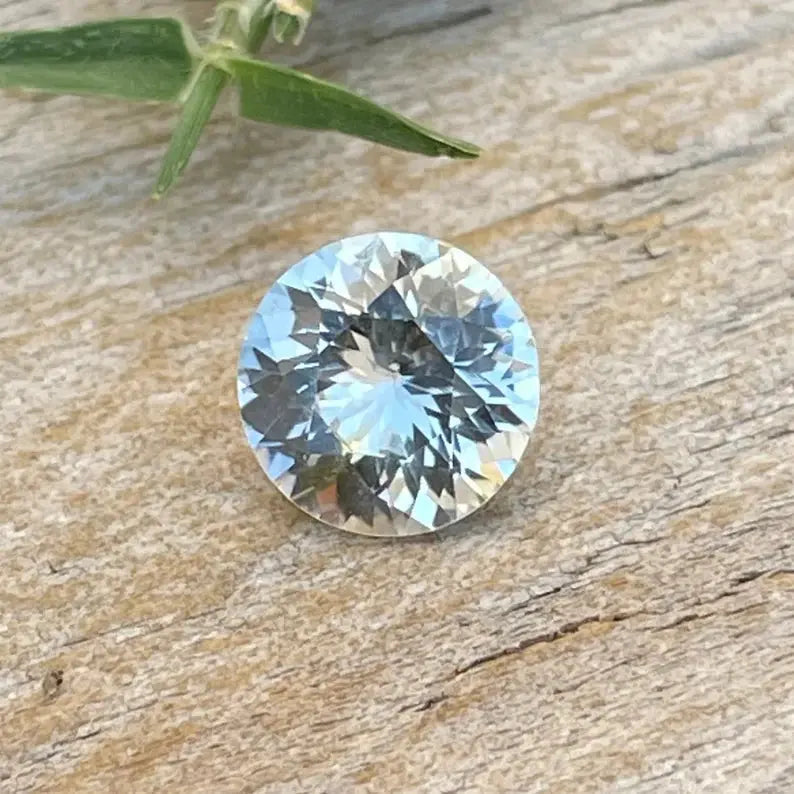 Natural Sapphire Slight Yellow Touch   gems-756e