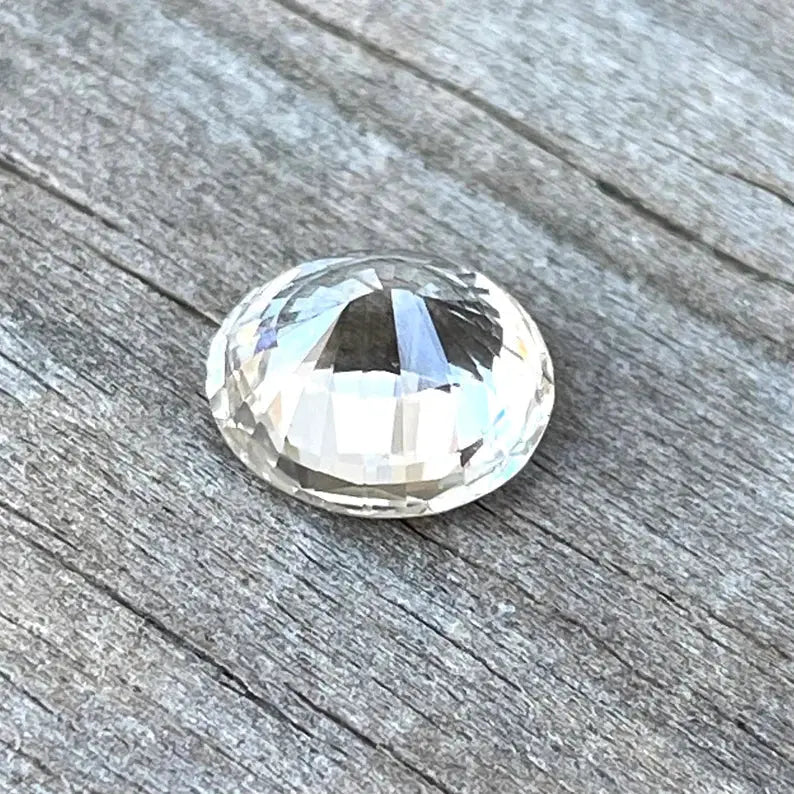 Natural Sapphire with slight champagne hue  gems-756e