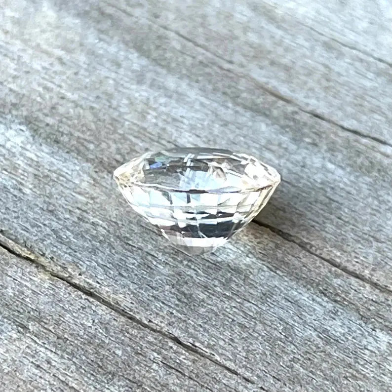 Natural Sapphire with slight champagne hue  gems-756e