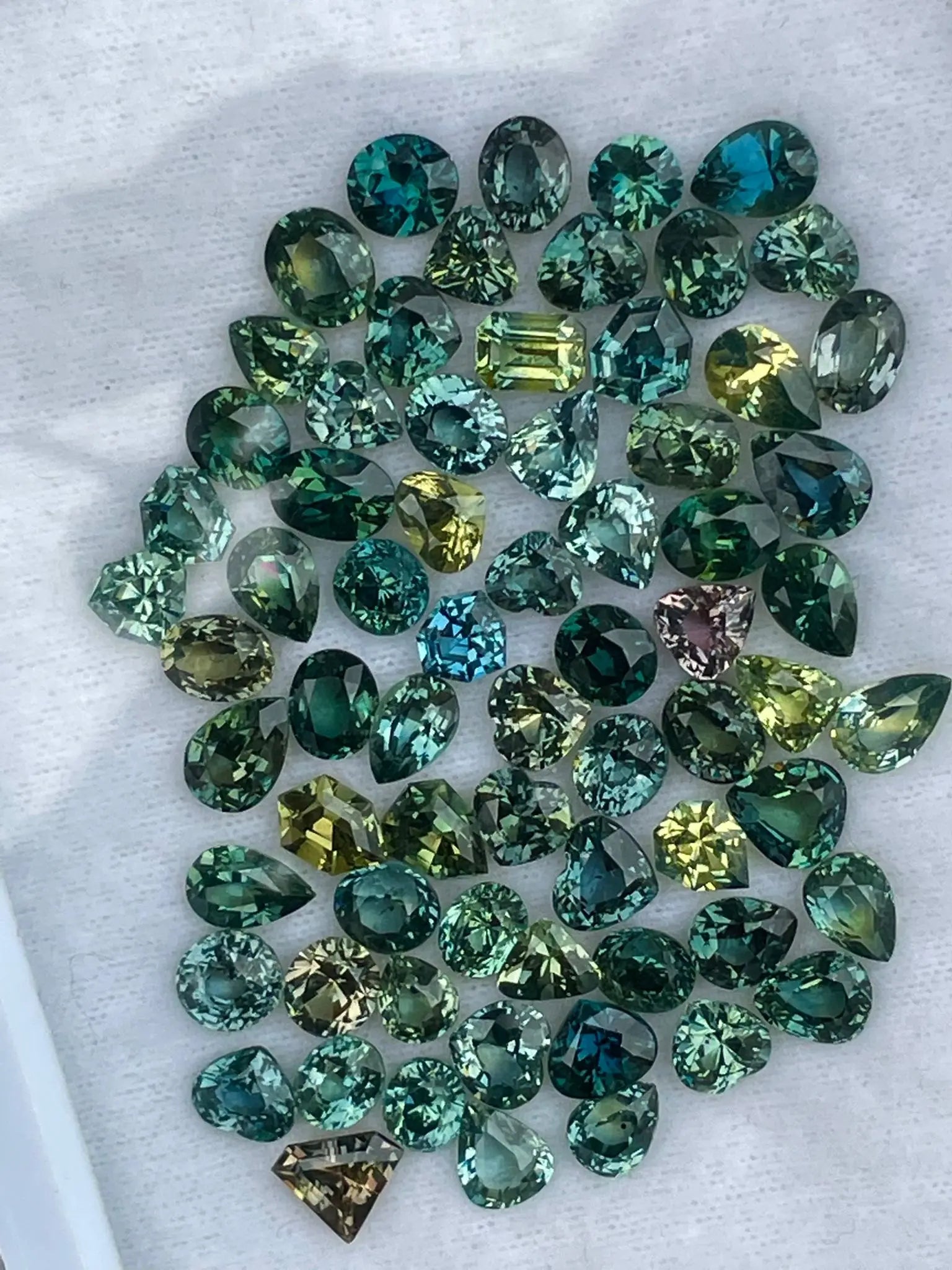Natural Sapphires Parcel gems-756e