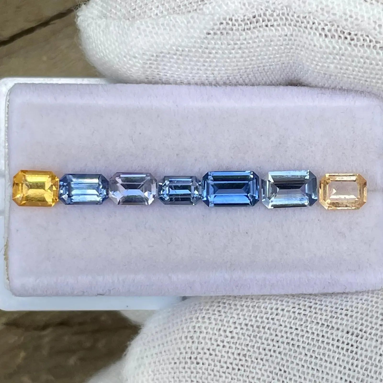 Natural Sapphires set of gemstones gems-756e