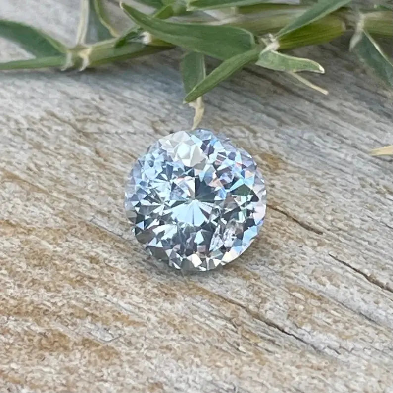 Natural White Sapphire with Slight blue hue gems-756e