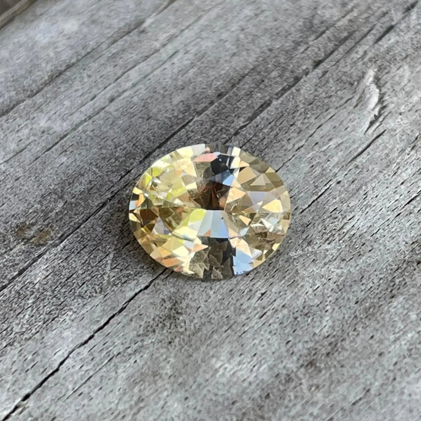 Natural Yellow Sapphire - Sapphire Pal 