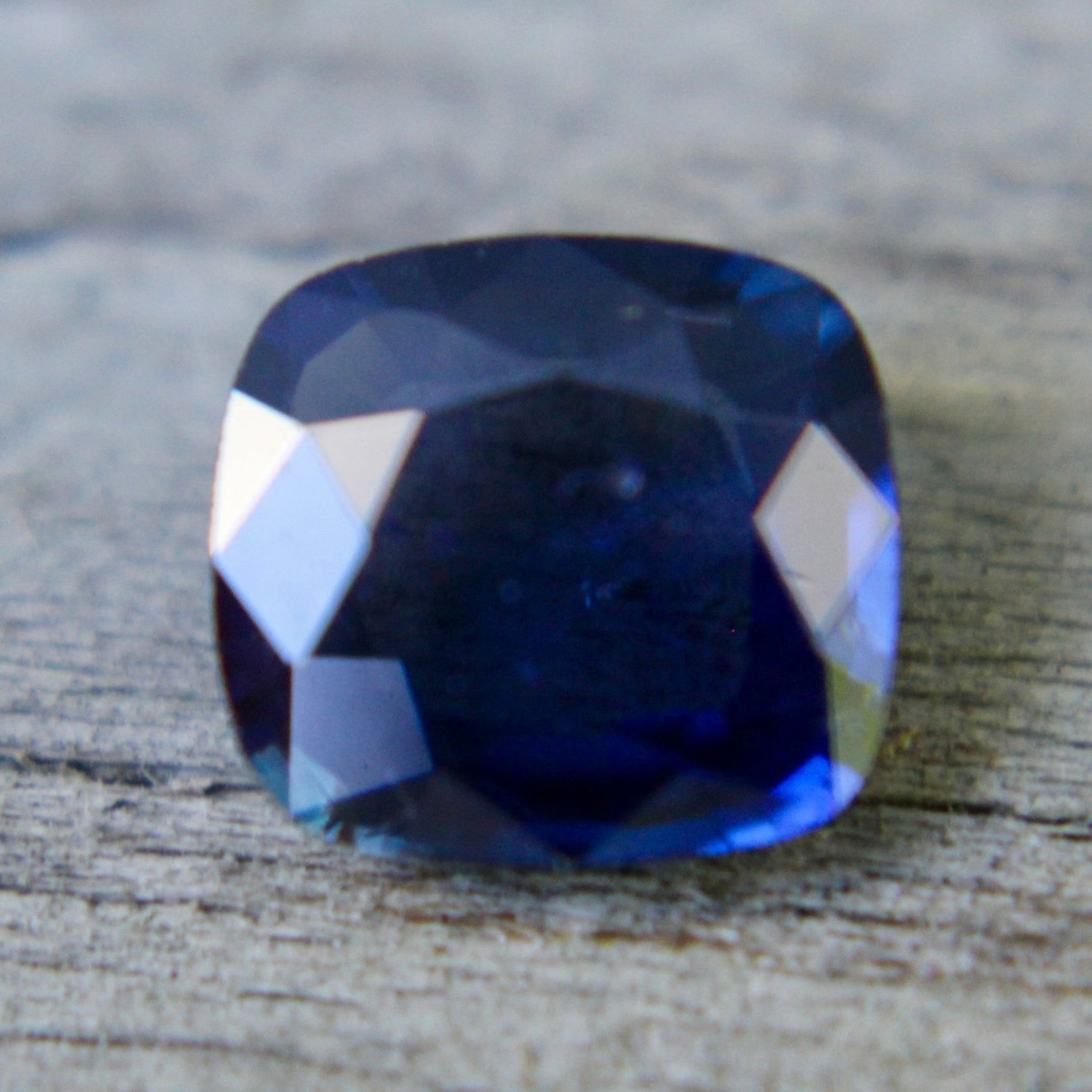 Ceylon blue sapphire loose gemstone for bespoke engagement ring design