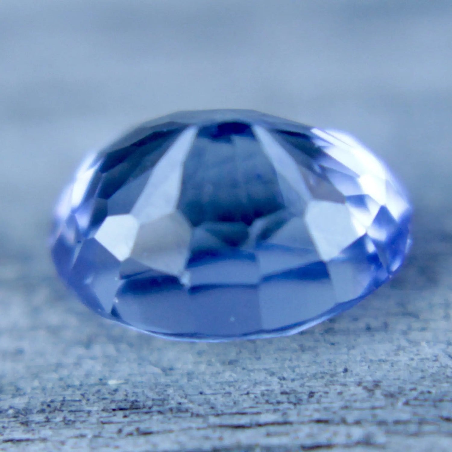 Oval cut natural blue Ceylon sapphire 7.28 x 5.51 mm front view