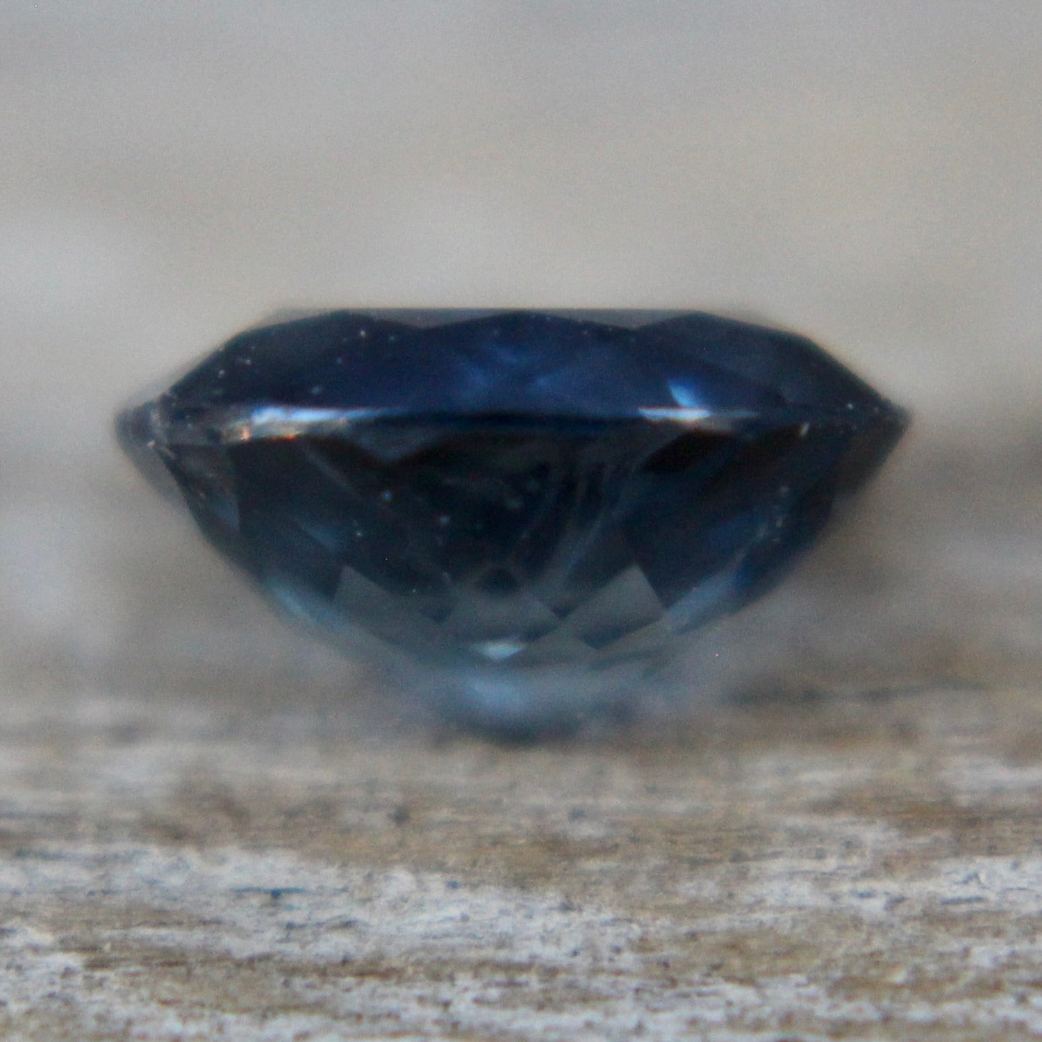Loose Blue Sapphire – 1.01 Carat Oval Cut (6.55 x 5.34 mm) - Sapphirepal