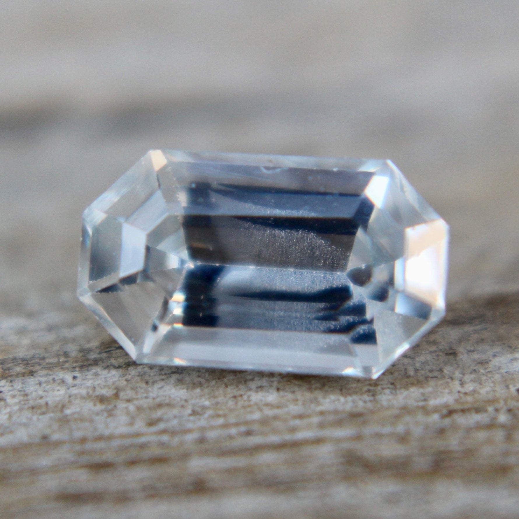 Loose White Sapphire - Sapphirepal