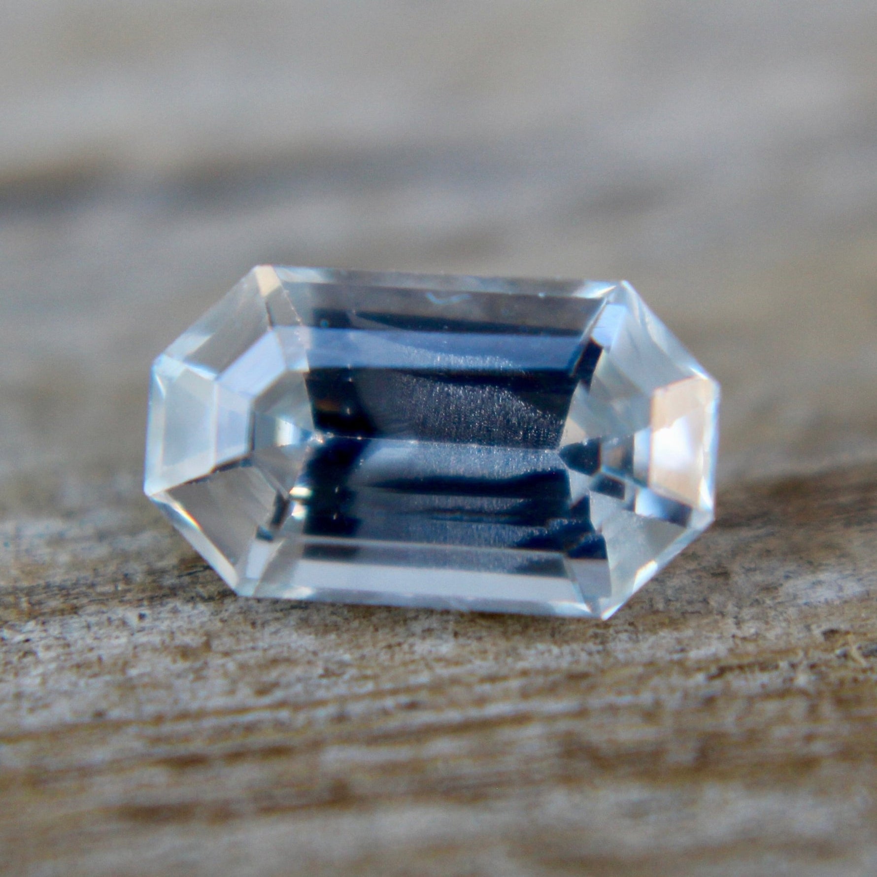 Loose White Sapphire - Sapphirepal