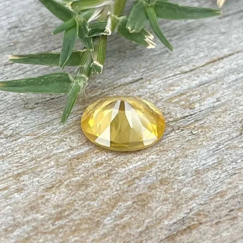 Loose Yellow Sapphire - Sapphirepal