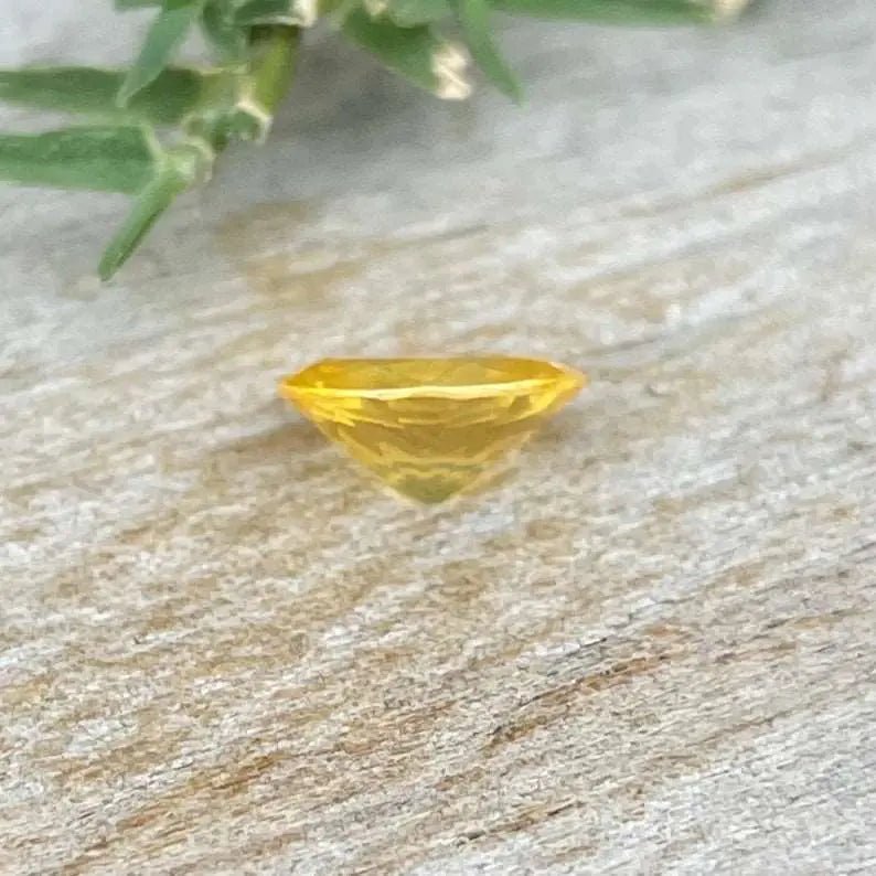 Loose Yellow Sapphire - Sapphirepal