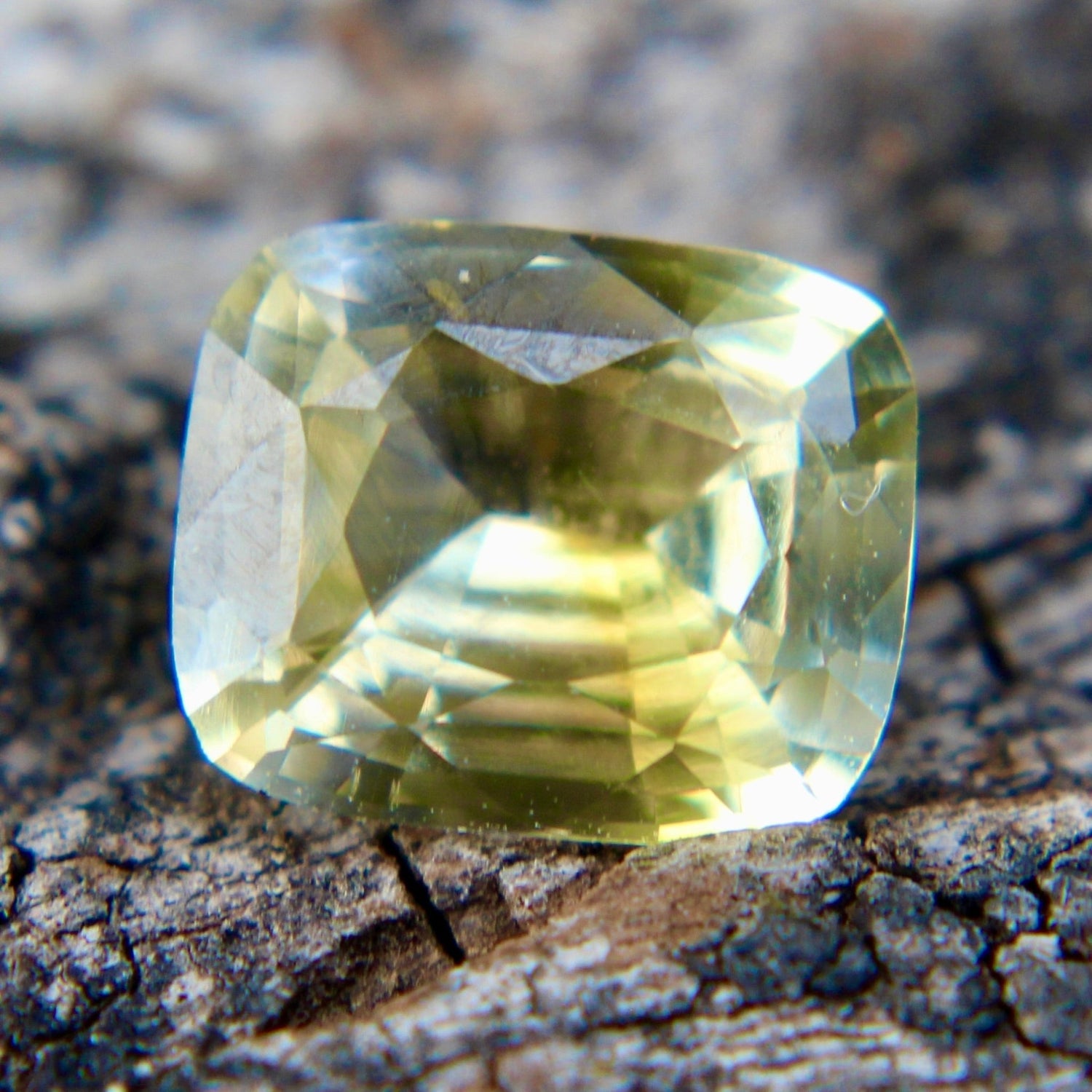 Loose Yellow Sapphire - Sapphirepal