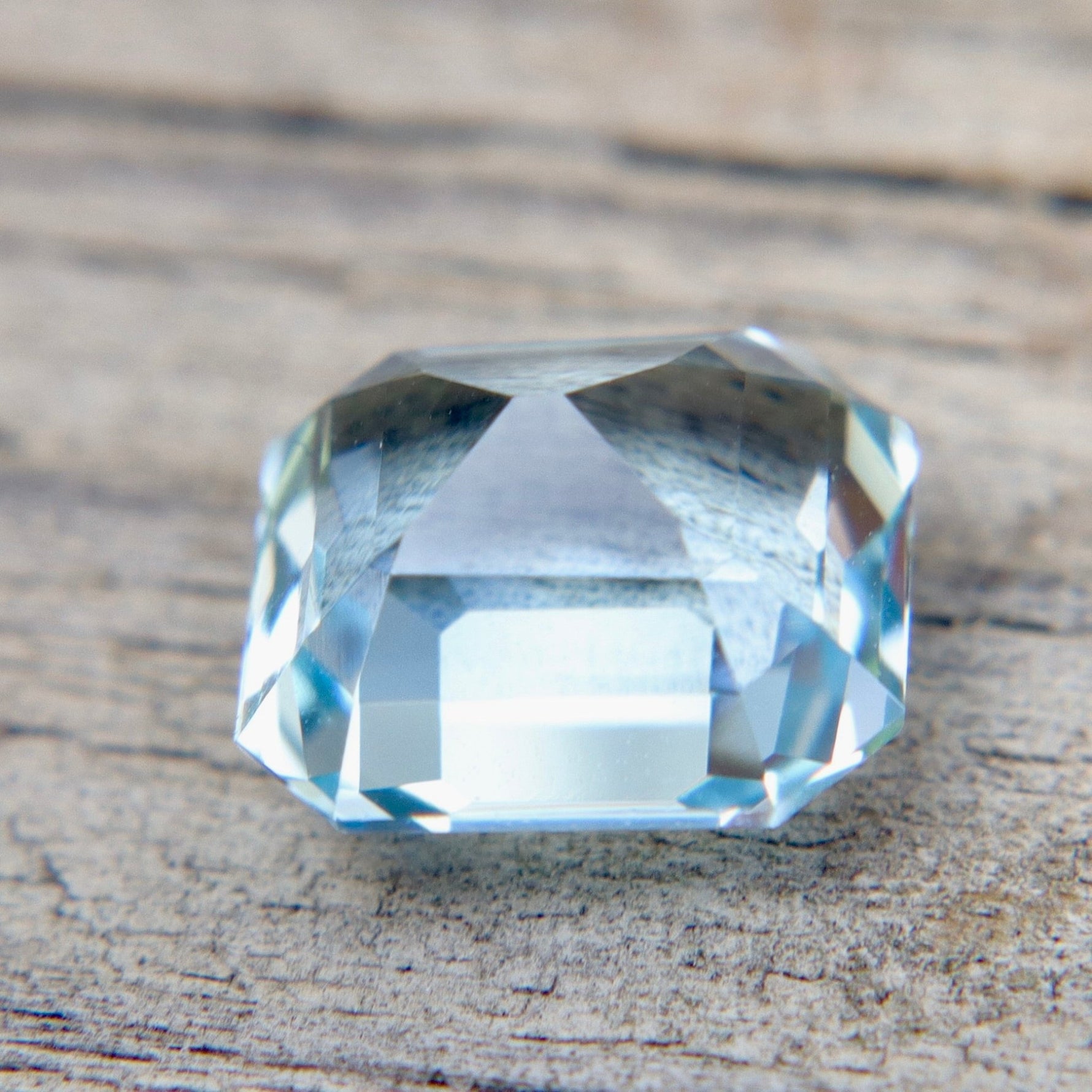 Natural Aquamarine 3.00 Carat Asscher Cut (VS Clarity) | Earth - Sourced Loose Gemstone - Sapphirepal