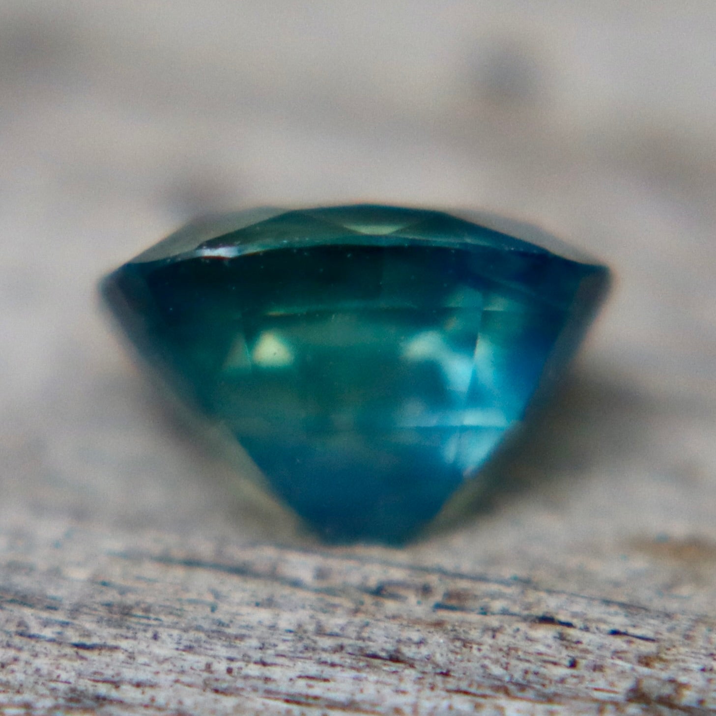 Natural Australian Green Sapphire 0.90ct Cushion Cut – VS Clarity | Ethically Earth - Sourced - Sapphirepal
