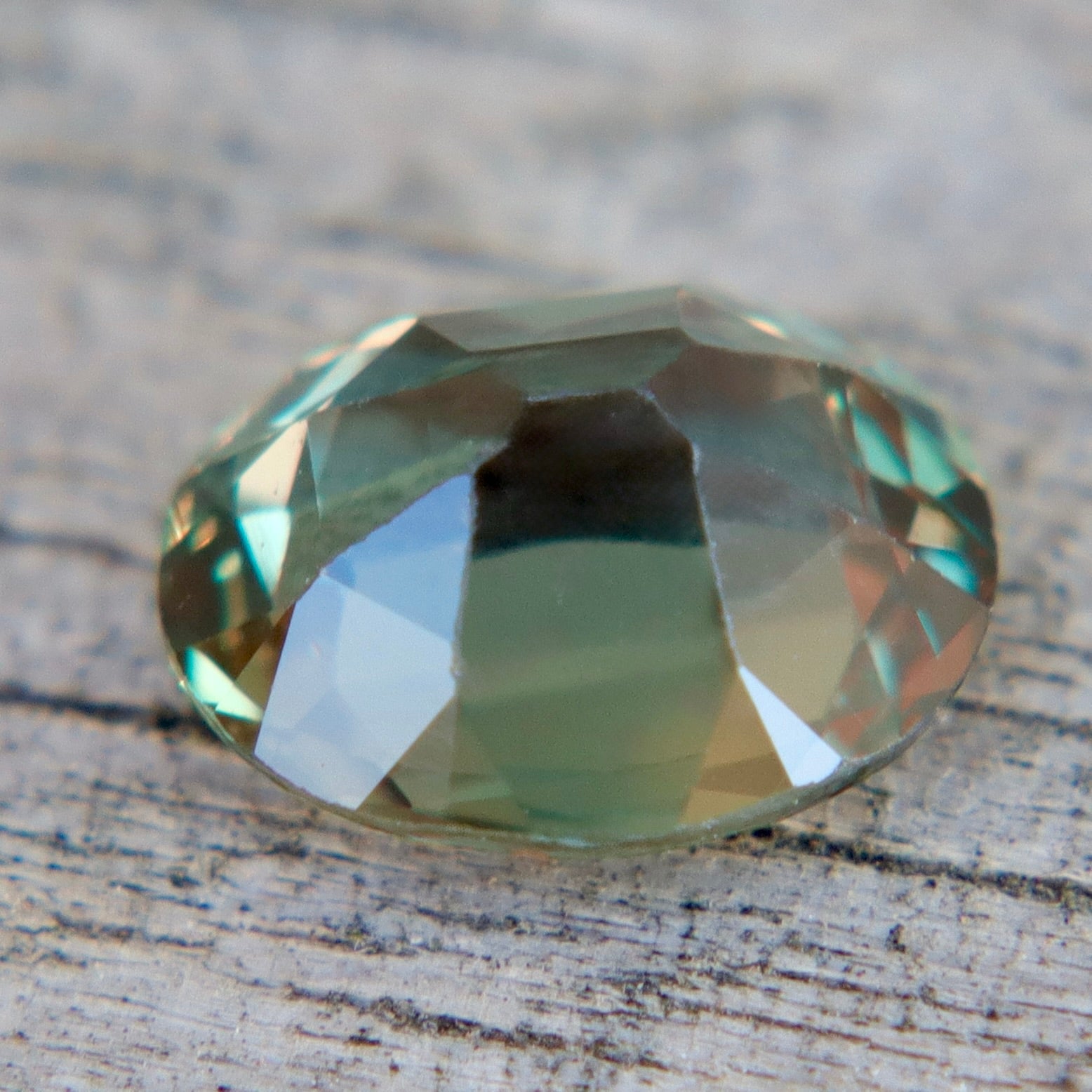 Natural Australian Green Sapphire 1.03 Carat Oval Cut Loose Gemstone - Sapphirepal
