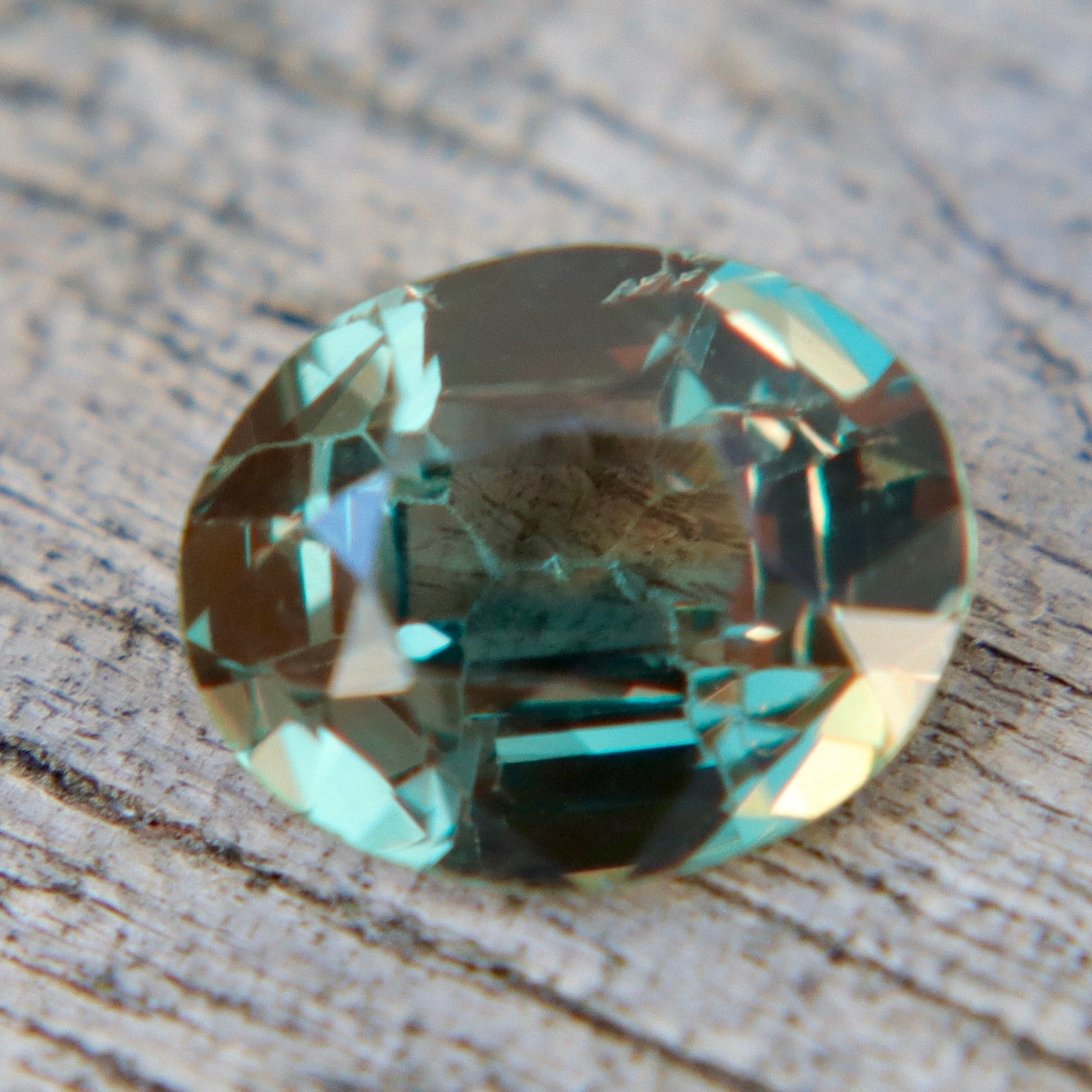 Natural Australian Green Sapphire 1.03 Carat Oval Cut Loose Gemstone - Sapphirepal