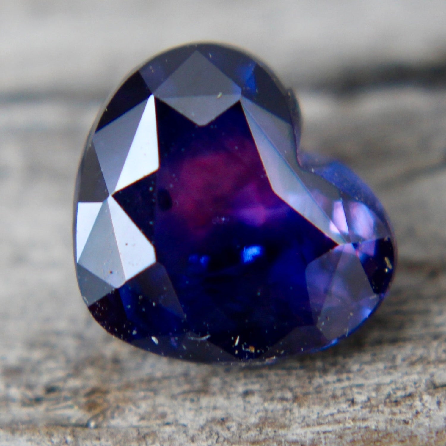 Natural Bi Coloured Sapphire - Sapphirepal