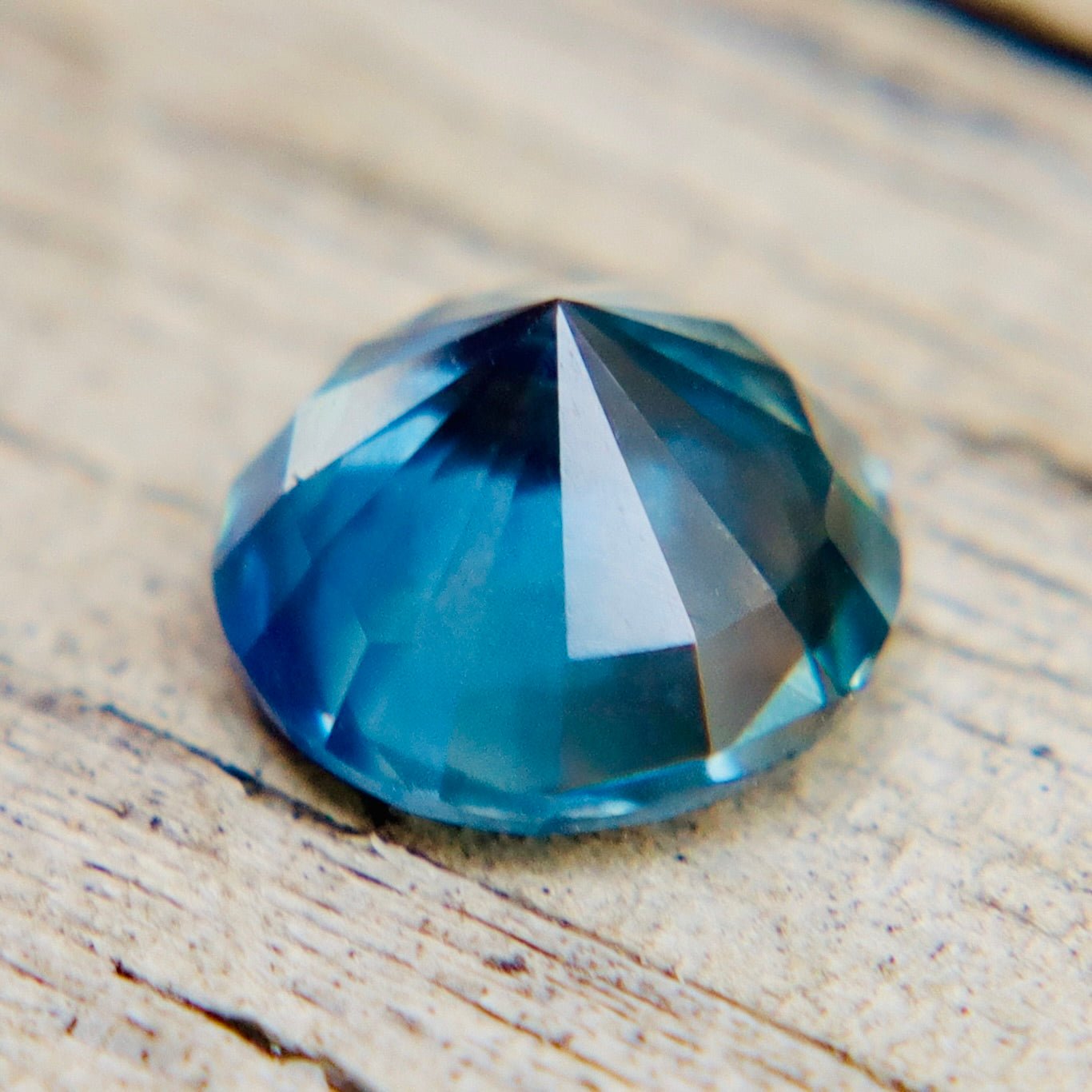 Natural Blue Green Sapphire 0.76ct Round Cut | Unheated Untreated Loose Gemstone - Sapphirepal