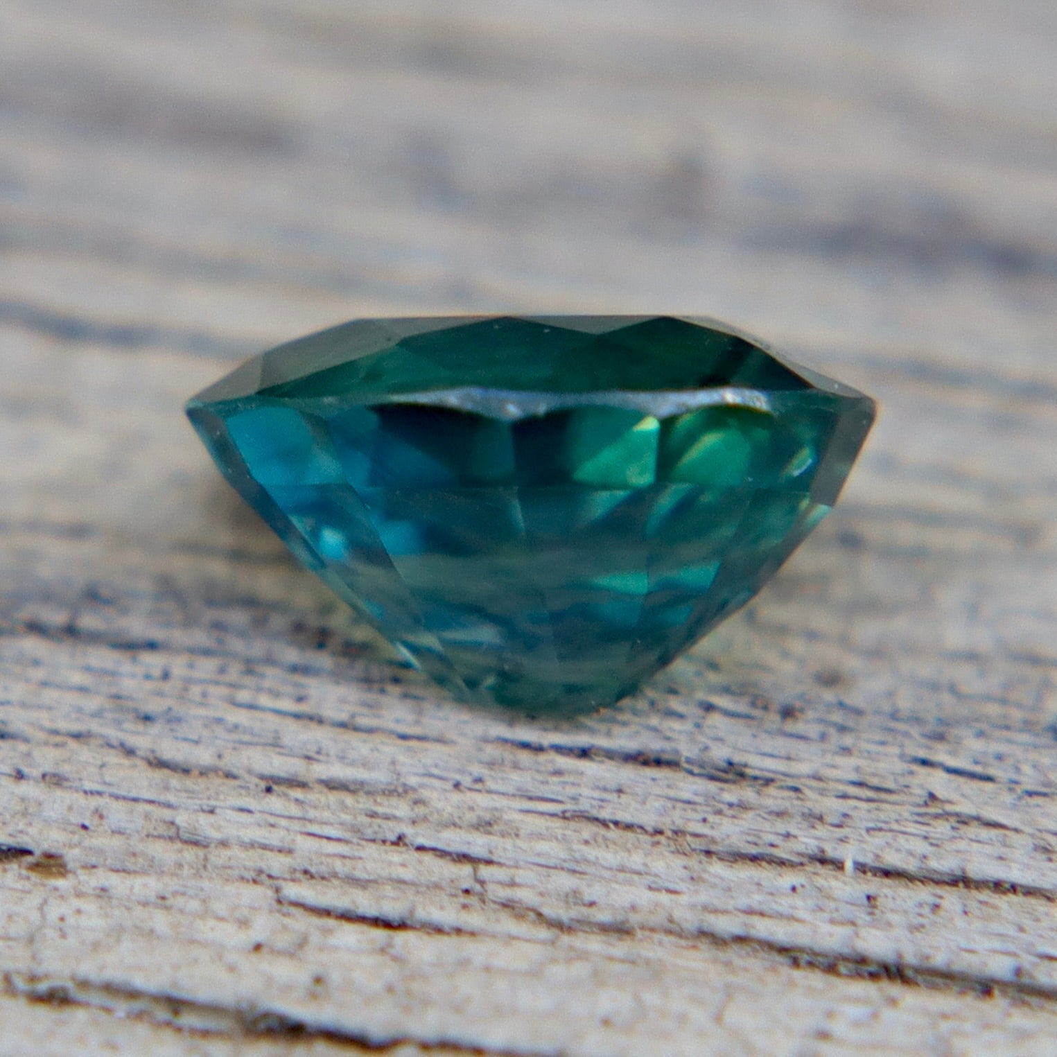 Natural Blue Green Sapphire 0.85ct Oval Cut | Certified Unheated & Untreated Loose Gemstone - Sapphirepal