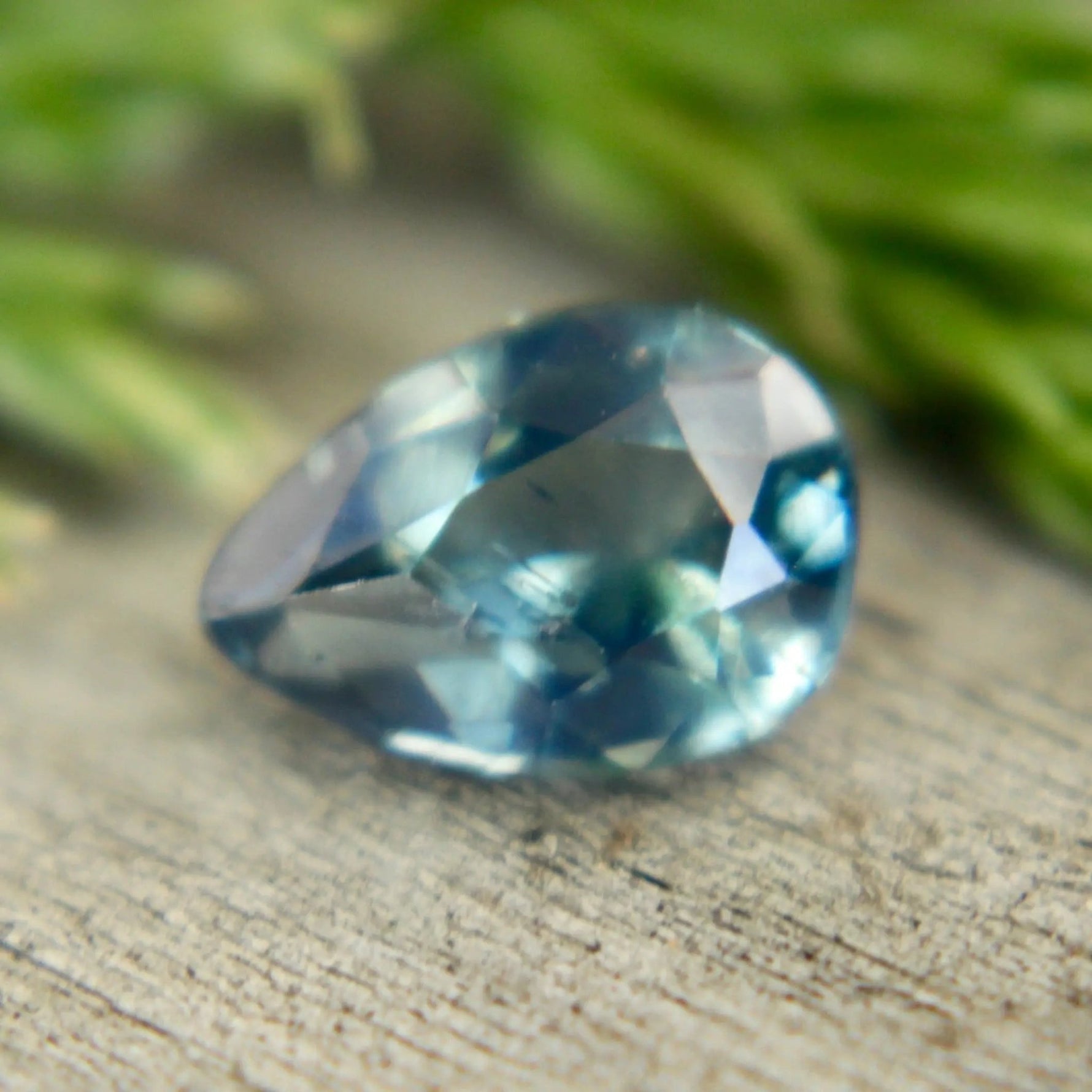 Natural Blue Green Sapphire – 1.00 Carat Freeform Cut | Unheated Madagascar Gemstone - Sapphirepal