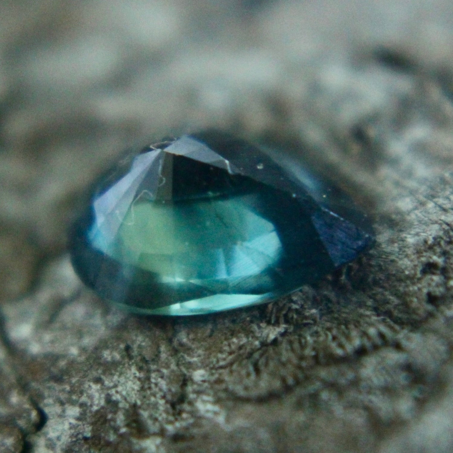 Natural Blue Green Sapphire – 1.05 Carat Pear Cut | Unheated | Eye Clean - Sapphirepal