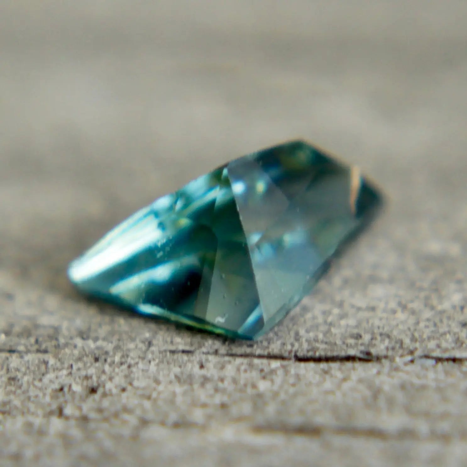 Natural Blue Green Sapphire - Sapphirepal