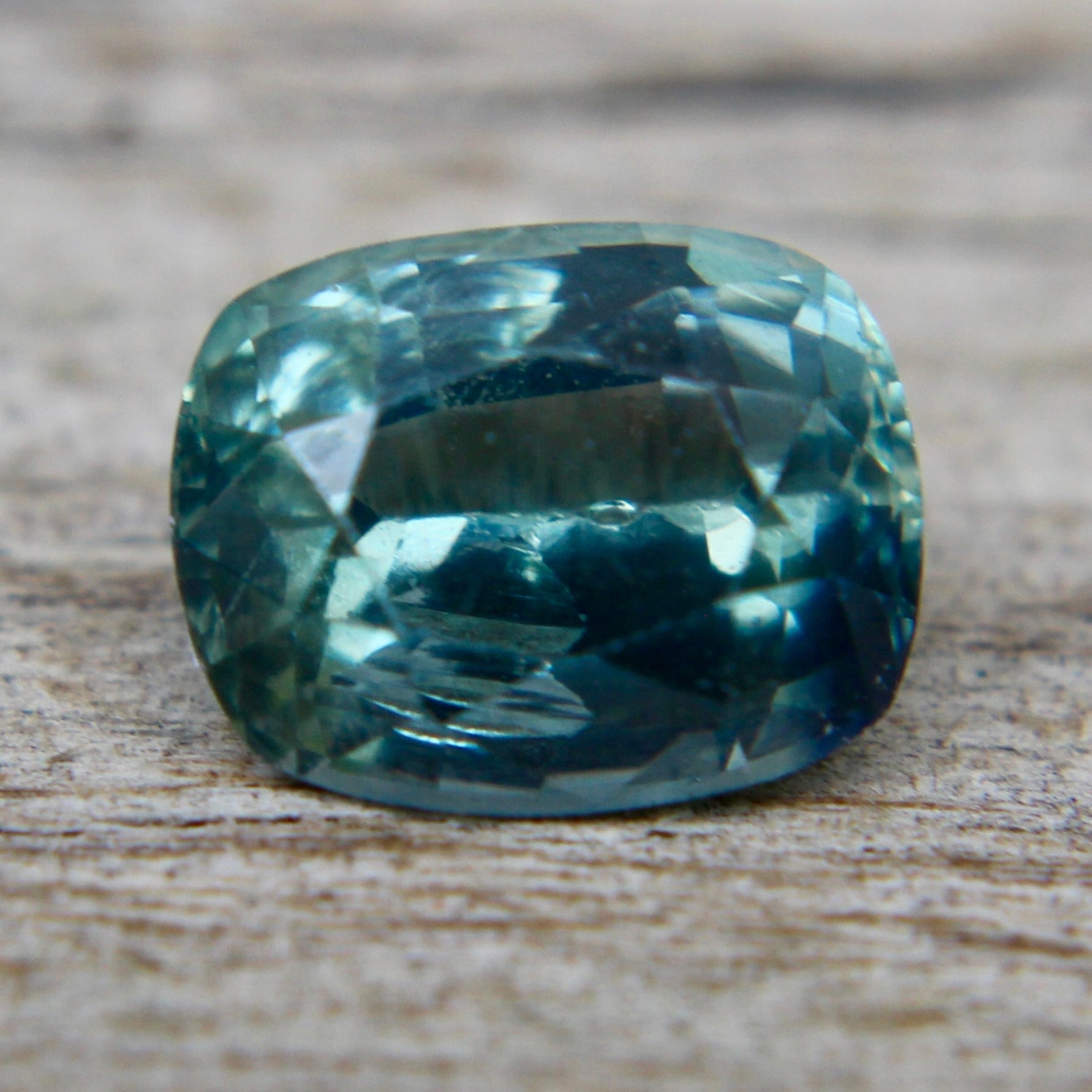 Natural Blue Green Sapphire - Sapphirepal