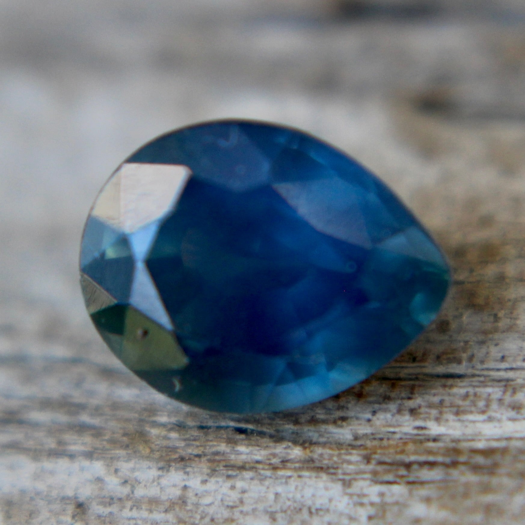 Natural Blue Green Sapphire - Sapphirepal