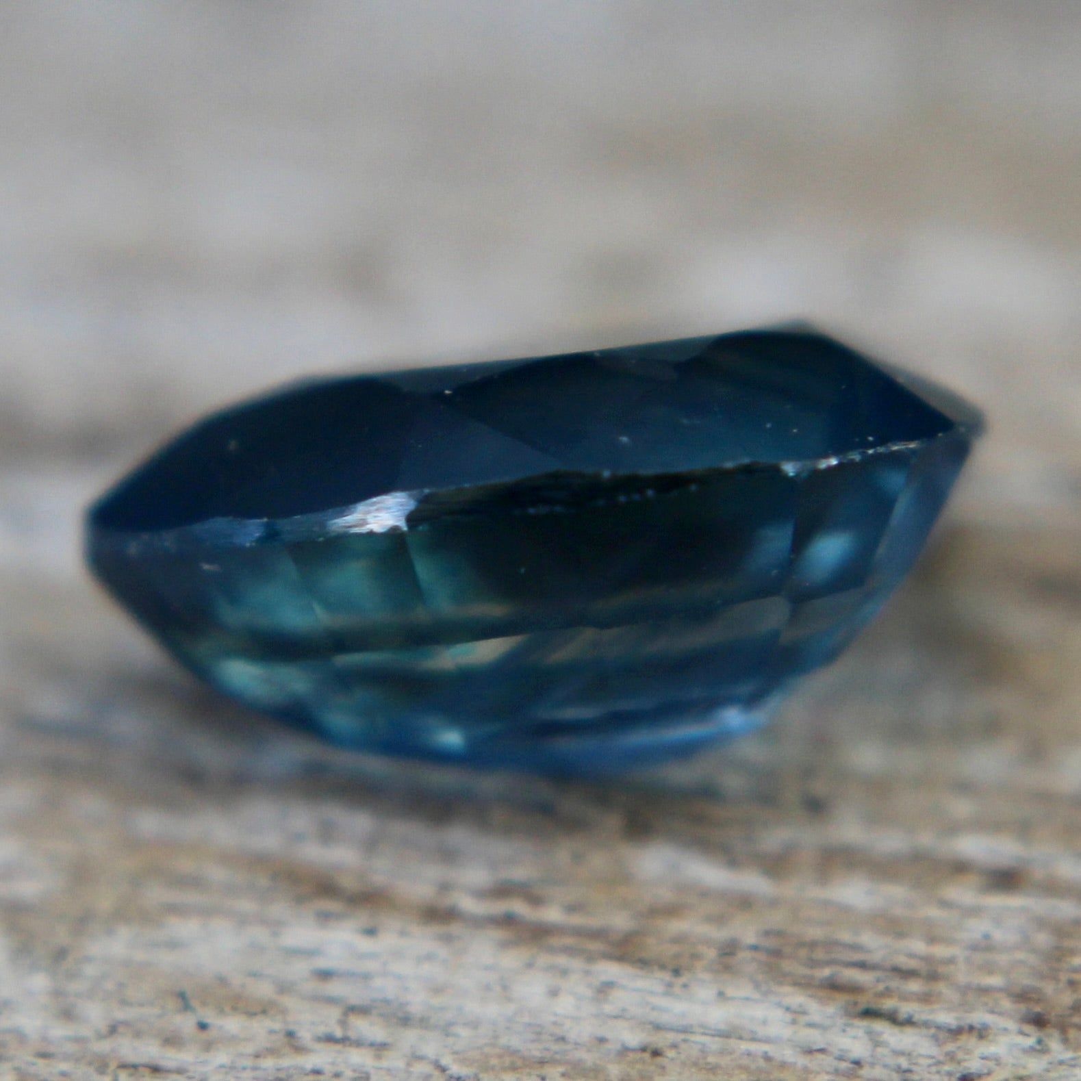 Natural Blue Green Sapphire - Sapphirepal